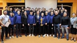 Дмитрий Мазаев поздравил с победой баскетболистов из Татарской Башмаковки 