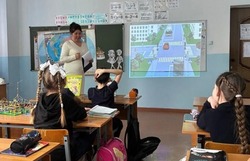 Для  маленьких приволжан проведена программа «Страна дорожных знаков»