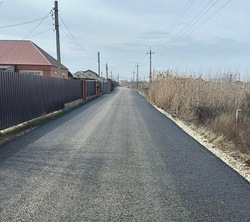 В селе Осыпной Бугор уложили асфальтовое покрытие