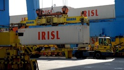 Через Астраханскую область запустили транзит грузов из России в Индию