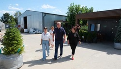 Глава Приволжского района вместе с губернатором посетила питомник южных растений
