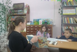 Приволжане стали участниками Дня чтения вслух и творческих мастерских
