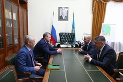 Губернатор Игорь Бабушкин провел встречу с главами Приволжского и Наримановского районов