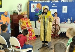 Приволжане встретились с любимыми героями пушкинских сказок