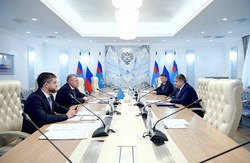 Игорь Бабушкин и руководитель Федерального дорожного агентства обсудили ремонт дорог