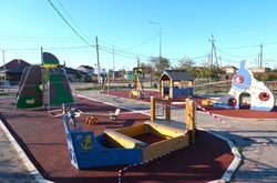 В селе Началово завершается обновление детской площадки