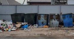 В Приволжском районе продолжается работа по зачистке территорий от мусора 