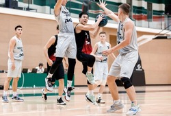 Приволжские баскетболисты участвуют в финале Всероссийского чемпионата «Локобаскет»