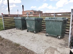 В приволжских сёлах обновляют мусорные контейнеры 