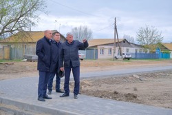 Глава Приволжского района с рабочим визитом посетил поселок Пойменный